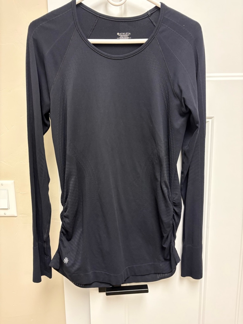 Athleta Black Long-Sleeve Performance Tee